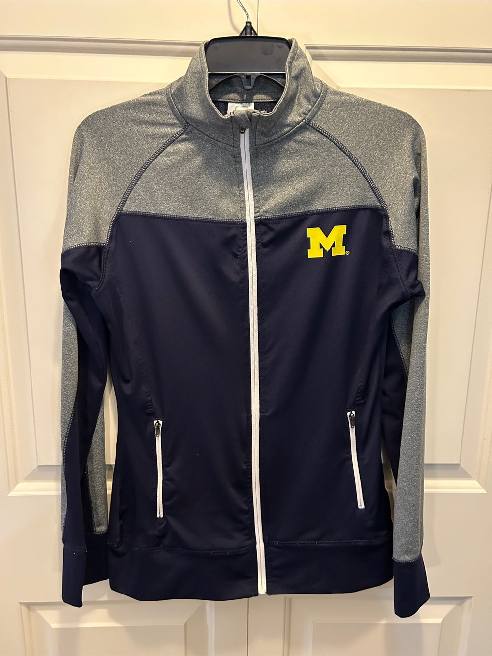 Pro edge University of Michigan Navy & Gray Athletic Full-Zip womenโs size M